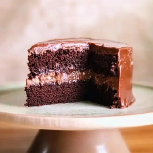 Salted Caramel Chocolate Fudge Cake